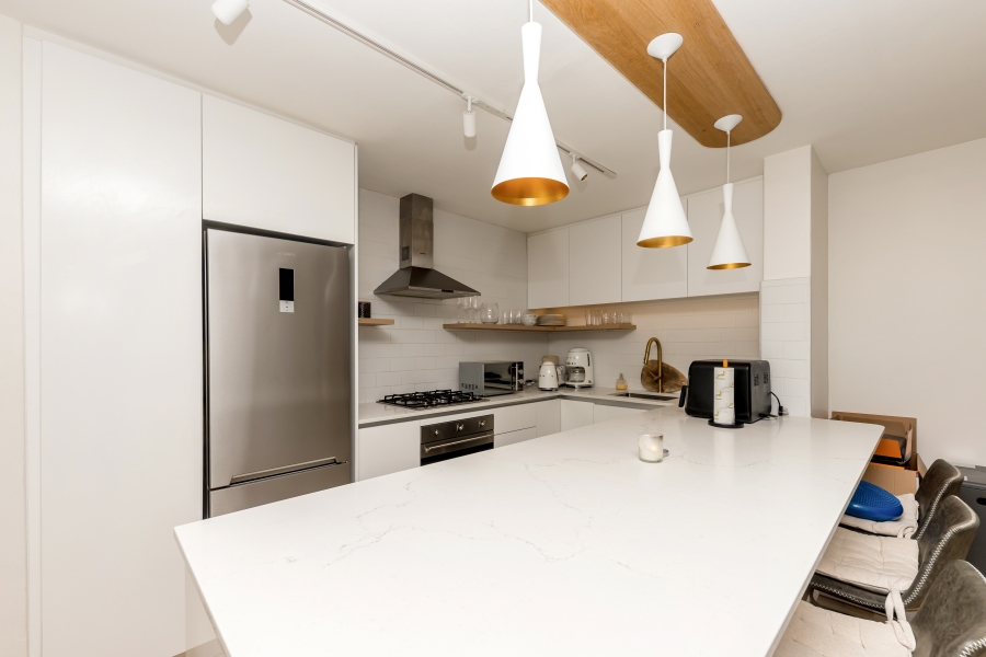 To Let 2 Bedroom Property for Rent in Sea Point Western Cape